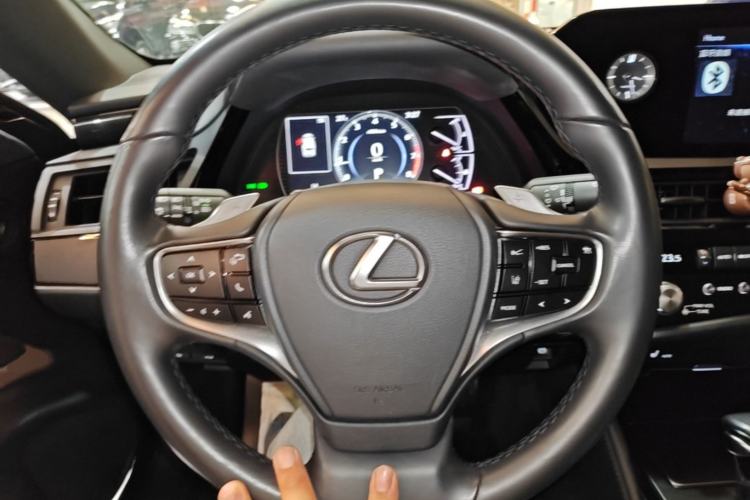 Used Lexus ES 2021 200 Excellence Edition Steering Wheel
