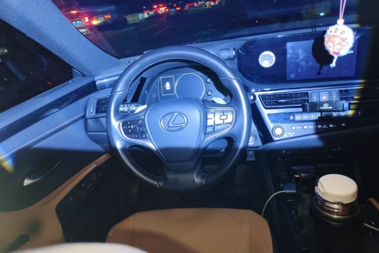 Used Lexus ES 2021 200 Excellence Edition Steering Wheel