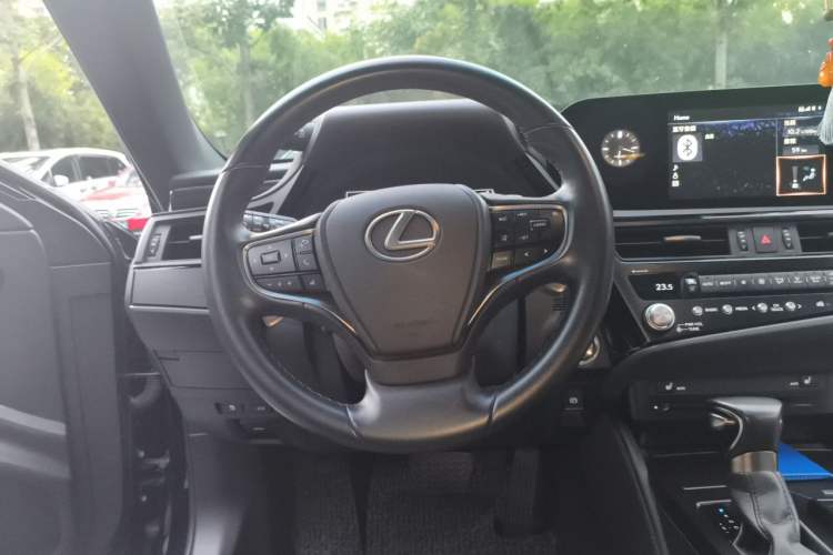 Used Lexus ES 2021 260 Excellence Edition Steering Wheel