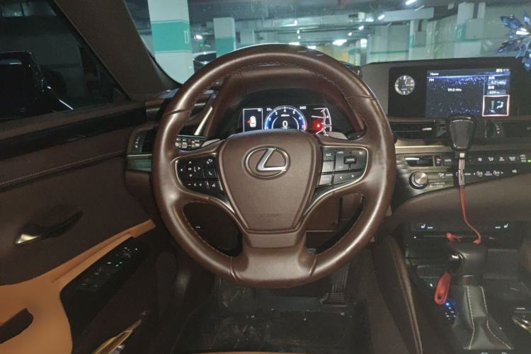 Used Lexus ES 2021 200 Excellence Edition Steering Wheel