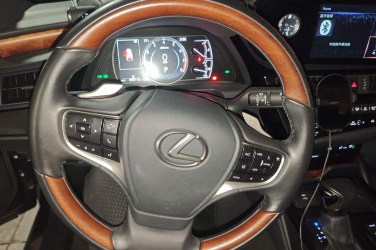 Used Lexus ES 2021 200 Luxury Edition Steering Wheel