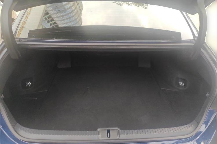 Used Lexus ES 2021 300h Excellence Edition Trunk