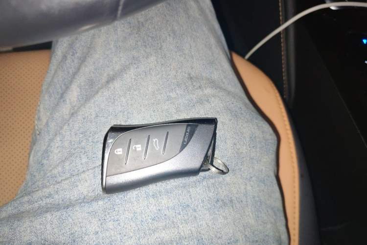 Used Lexus ES 2021 200 Excellence Edition Vehicle Key