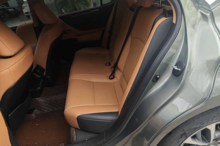 Used Lexus ES 2021 200 Excellence Edition Interior 1