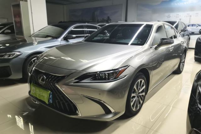 Used Lexus ES 2021 200 Excellence Edition