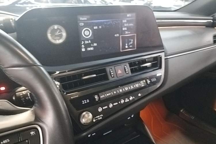 Used Lexus ES 2021 200 Excellence Edition Audio And AC Panel