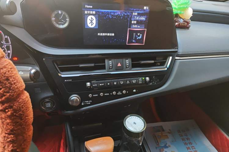Used Lexus ES 2021 260 Excellence Edition Audio And AC Panel