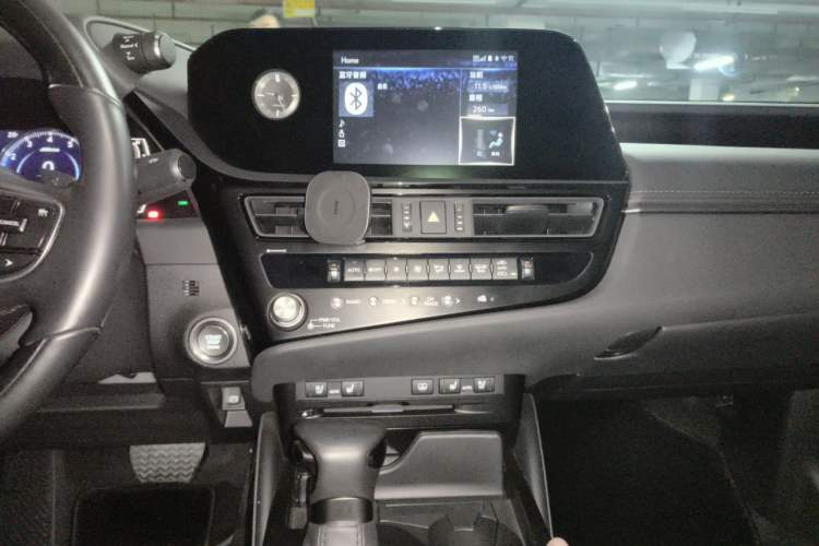 Used Lexus ES 2021 200 Luxury Edition Audio And AC Panel