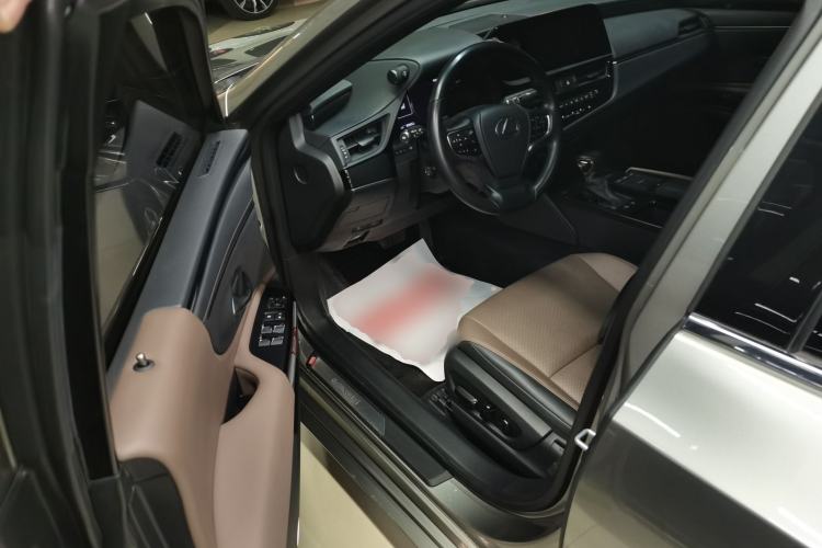 Used Lexus ES 2021 200 Excellence Edition Driver Seat