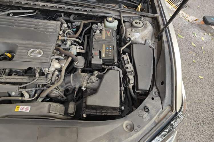 Used Lexus ES 2021 260 Excellence Edition Engine Bay Left