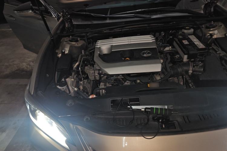 Used Lexus ES 2021 200 Excellence Edition Engine Bay Right