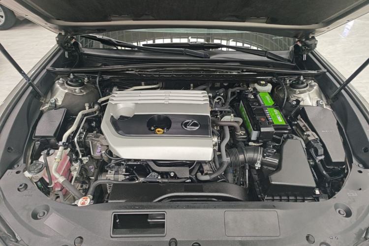 Used Lexus ES 2021 200 Excellence Edition Engine Bay