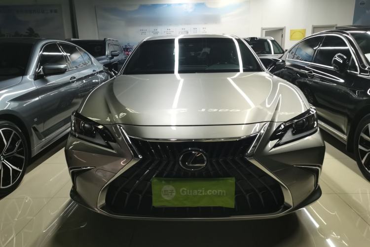 Used Lexus ES 2021 200 Excellence Edition Front