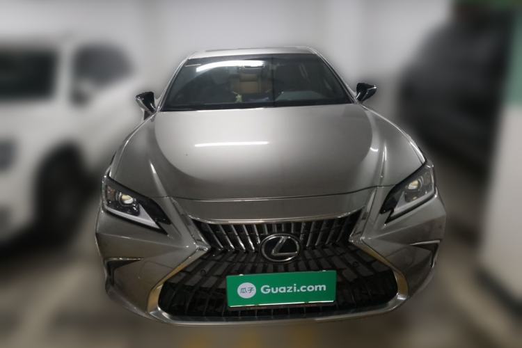 Used Lexus ES 2021 260 Excellence Edition Front