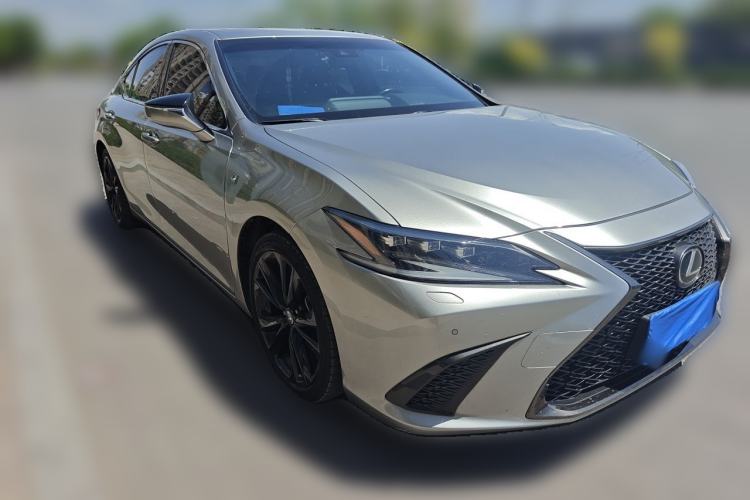 Used Lexus ES 2021 260 F SPORT Front Right 45 Deg