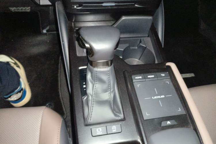 Used Lexus ES 2021 200 Luxury Edition Gear Lever
