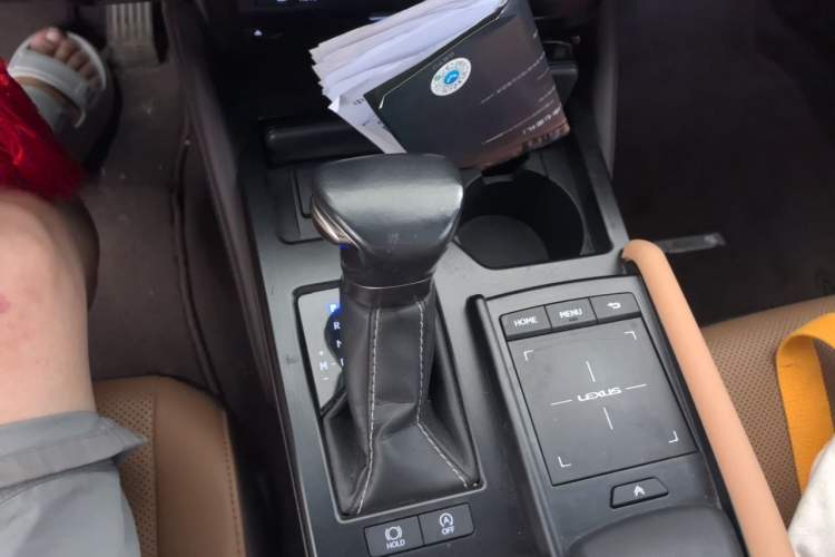 Used Lexus ES 2021 200 Excellence Edition Gear Lever
