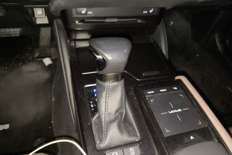 Used Lexus ES 2021 260 Excellence Edition Gear Lever