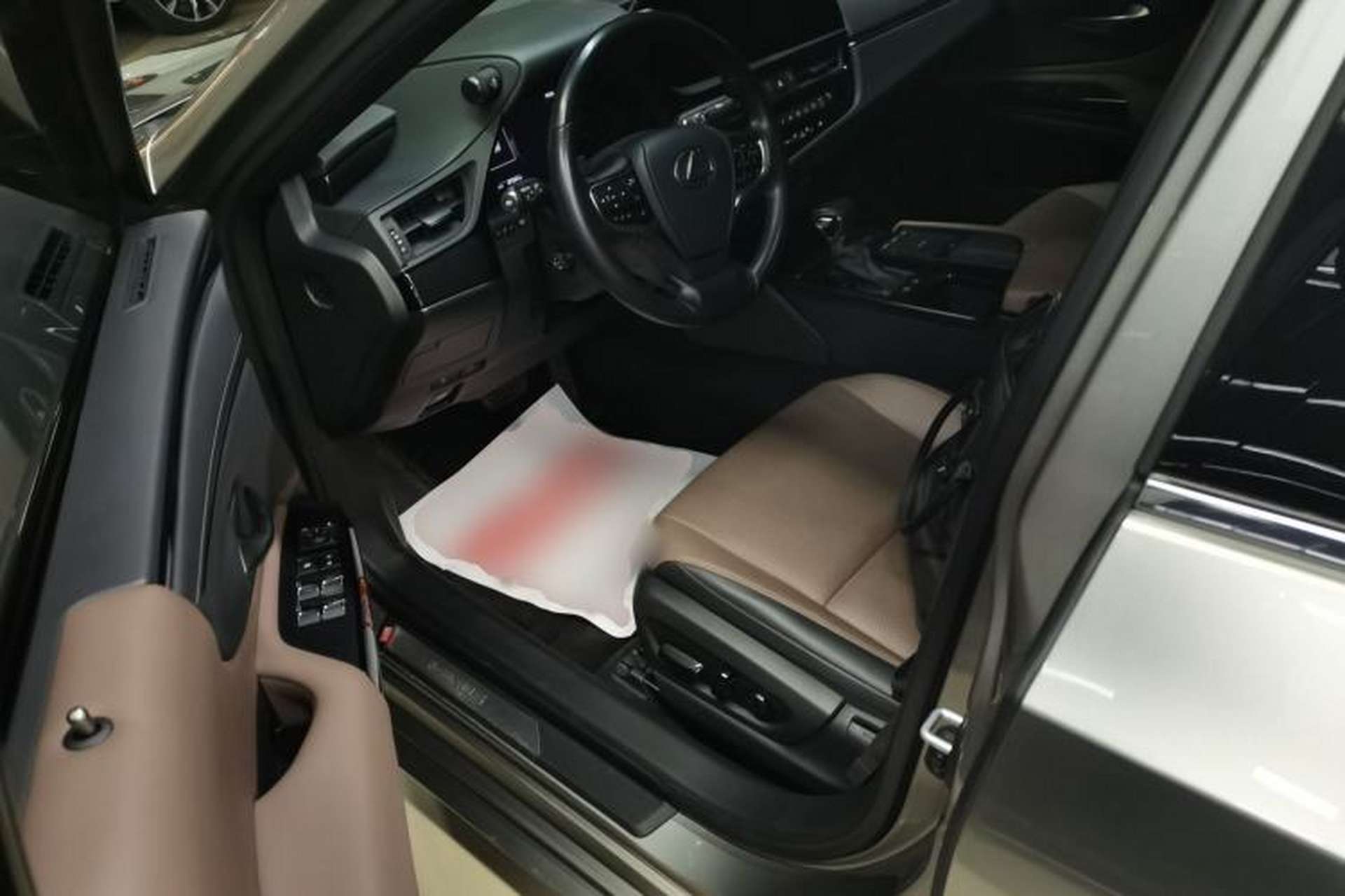Used Lexus ES 2021 200 Excellence Edition Left Front Seat