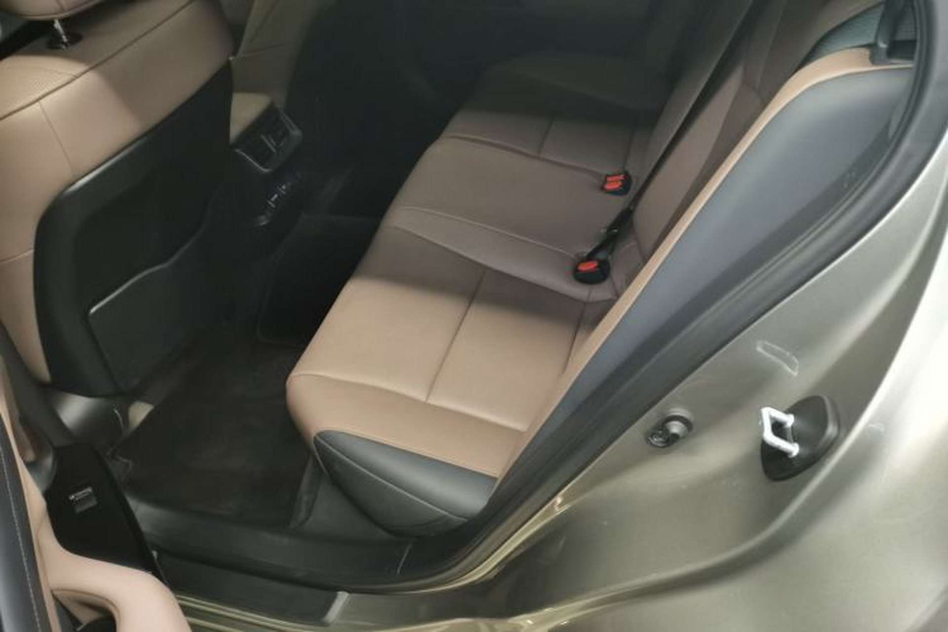 Used Lexus ES 2021 200 Excellence Edition Left Rear Seat