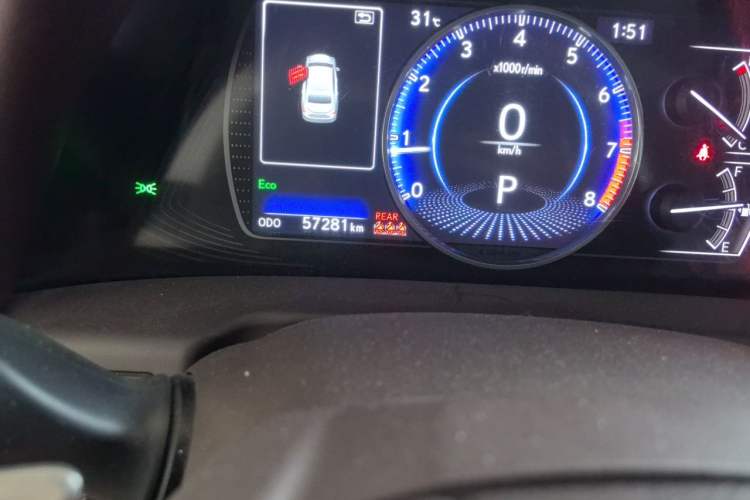 Used Lexus ES 2021 200 Excellence Edition Odometer Close Up