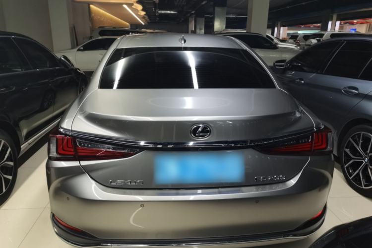 Used Lexus ES 2021 200 Excellence Edition Rear
