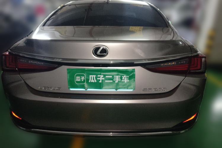 Used Lexus ES 2021 200 Luxury Edition Rear