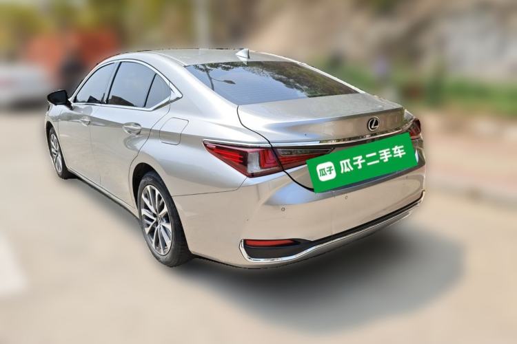 Used Lexus ES 2021 200 Excellence Edition Rear Left 45 Deg