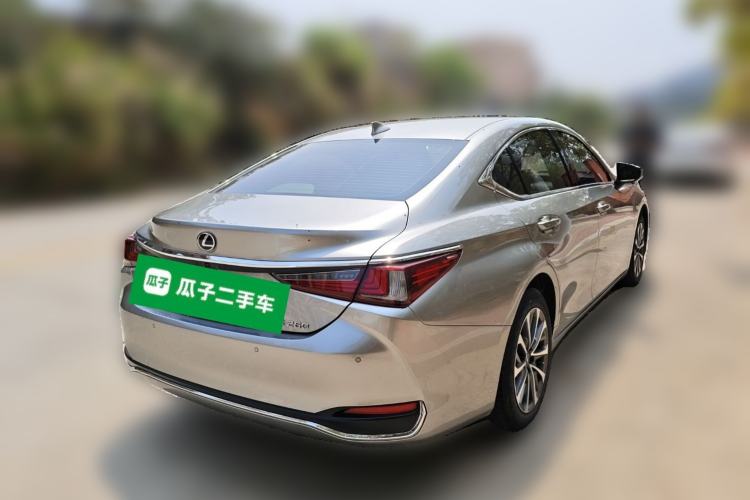 Used Lexus ES 2021 200 Excellence Edition Rear Right 45 Deg