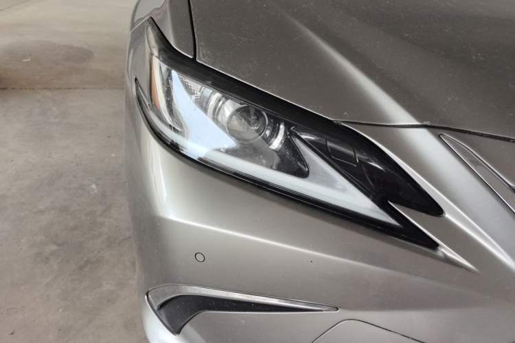Used Lexus ES 2021 200 Excellence Edition Right Front Headlight