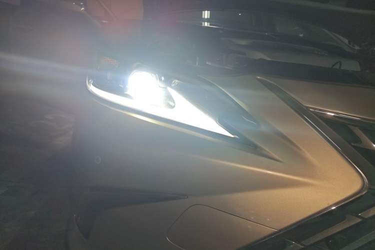 Used Lexus ES 2021 200 Excellence Edition Right Front Headlight