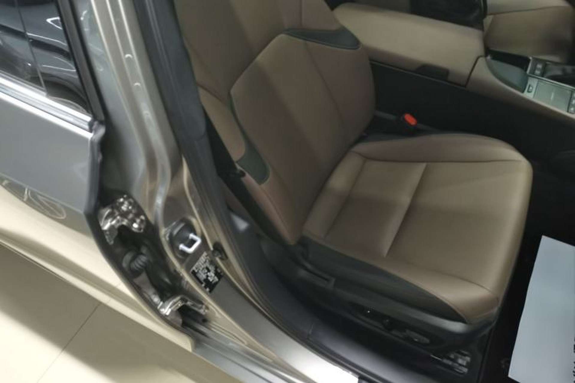 Used Lexus ES 2021 200 Excellence Edition Right Front Seat