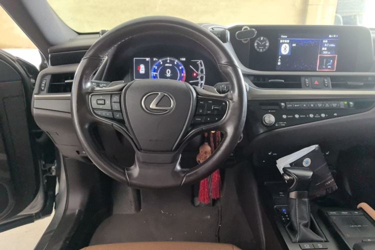Used Lexus ES 2021 200 Excellence Edition Steering Wheel