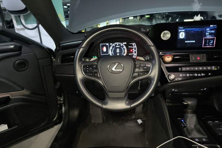 Used Lexus ES 2021 260 Excellence Edition Steering Wheel