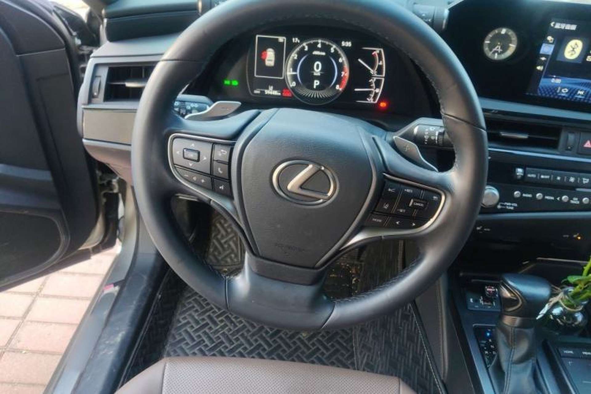 Used Lexus ES 2021 200 Excellence Edition Steering Wheel