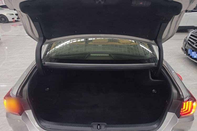 Used Lexus ES 2021 200 Excellence Edition Trunk