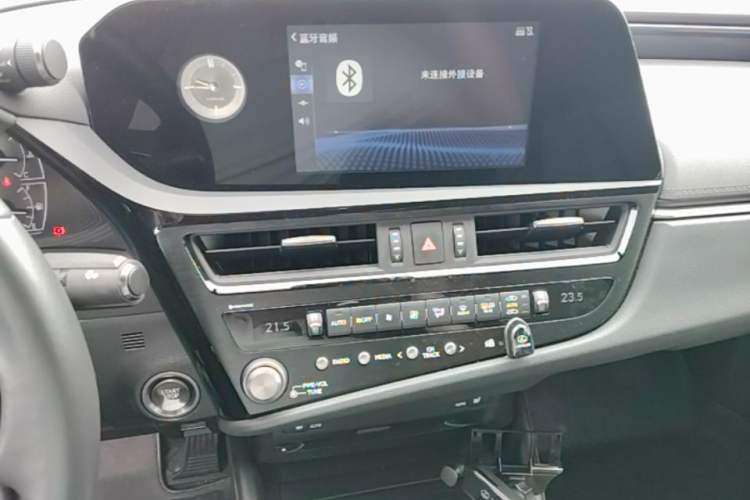 Used Lexus ES 2021 200 Excellence Edition Audio And AC Panel