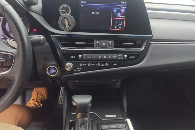 Used Lexus ES 2021 300h F SPORT Audio And AC Panel