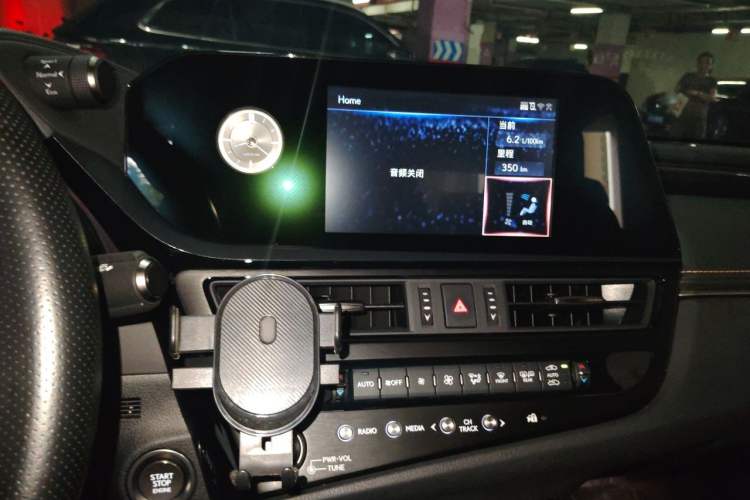Used Lexus ES 2021 200 Excellence Edition Audio And AC Panel