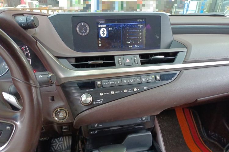 Used Lexus ES 2021 200 Luxury Edition Audio And AC Panel