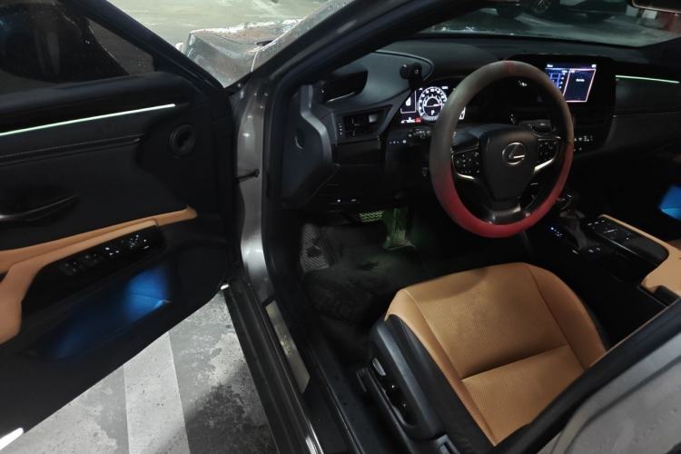 Used Lexus ES 2021 200 Excellence Edition Driver Seat