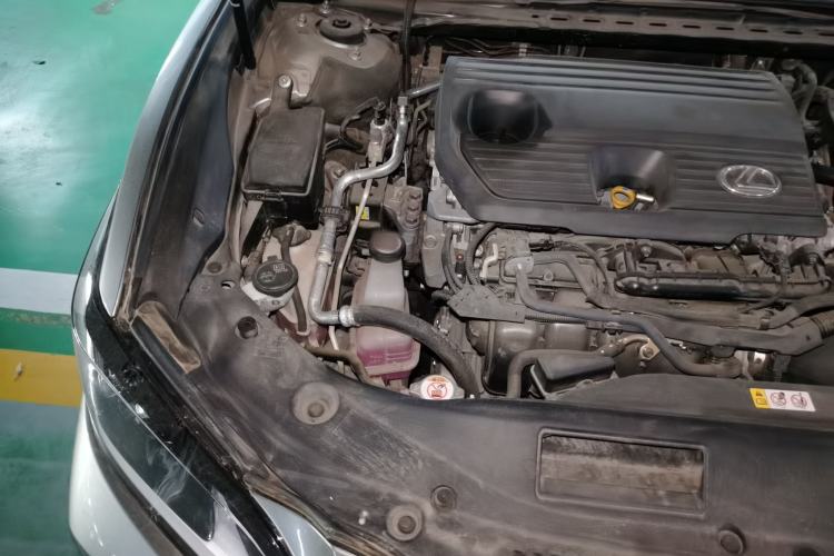 Used Lexus ES 2021 300h Excellence Edition Engine Bay Right
