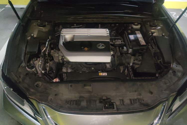 Used Lexus ES 2021 200 Excellence Edition Engine Bay