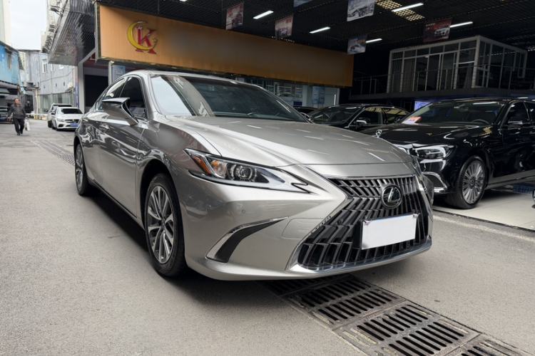 Used Lexus ES 2021 200 Excellence Edition Exterior 1