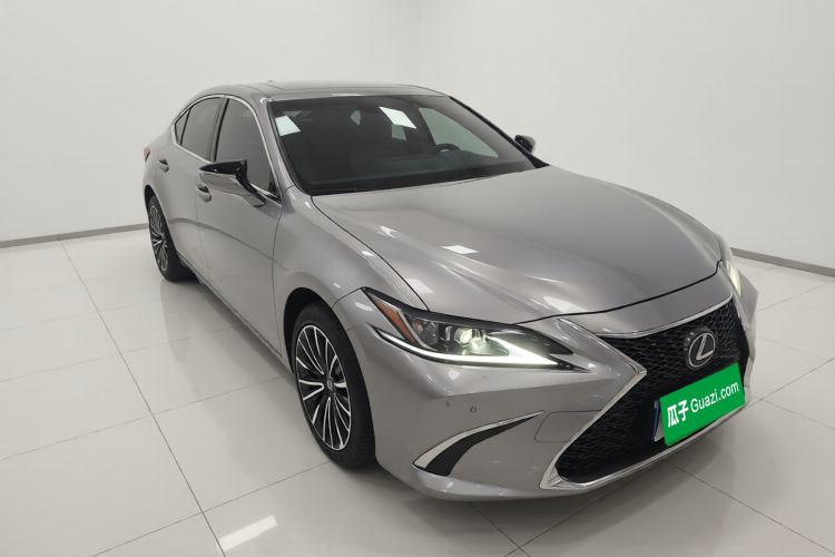 Used Lexus ES 2021 300h Excellence Edition Exterior 1