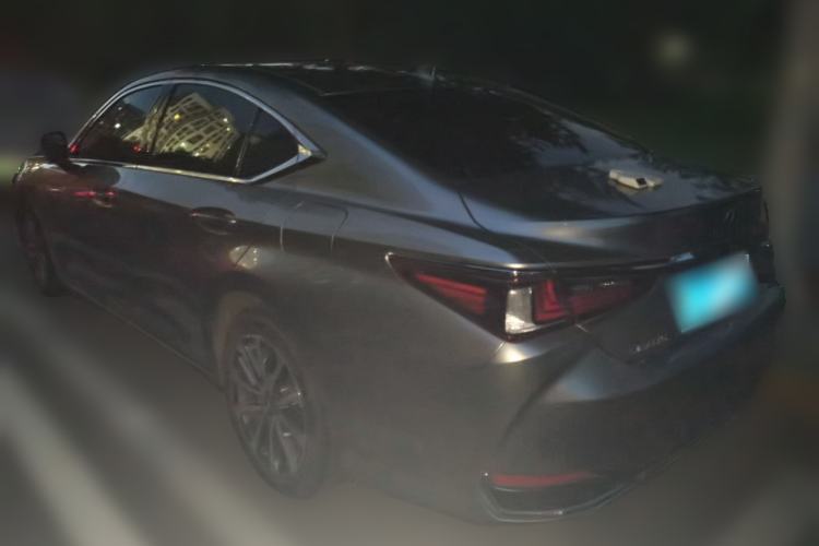 Used Lexus ES 2021 200 Excellence Edition Exterior 3