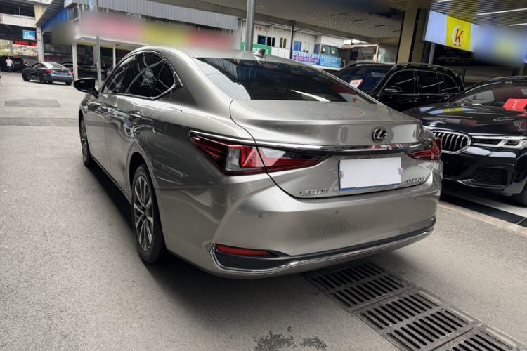 Used Lexus ES 2021 200 Excellence Edition Exterior 3