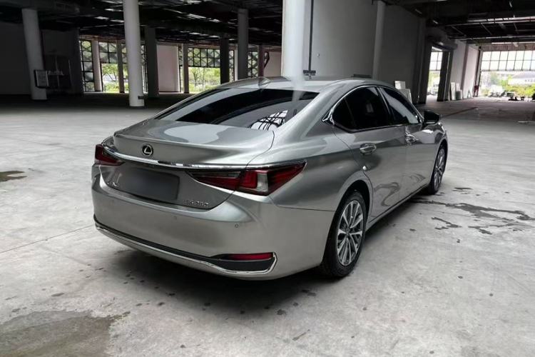 Used Lexus ES 2021 260 Excellence Edition Exterior 4