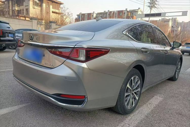 Used Lexus ES 2021 200 Excellence Edition Exterior 4