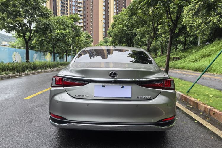 Used Lexus ES 2021 200 Luxury Edition Exterior 5